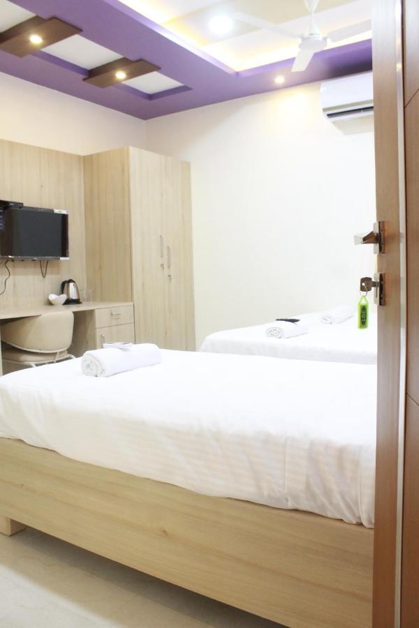 Jfive Residency Hotel Chennai Eksteriør billede