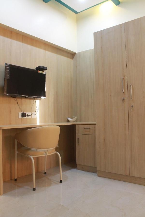 Jfive Residency Hotel Chennai Eksteriør billede